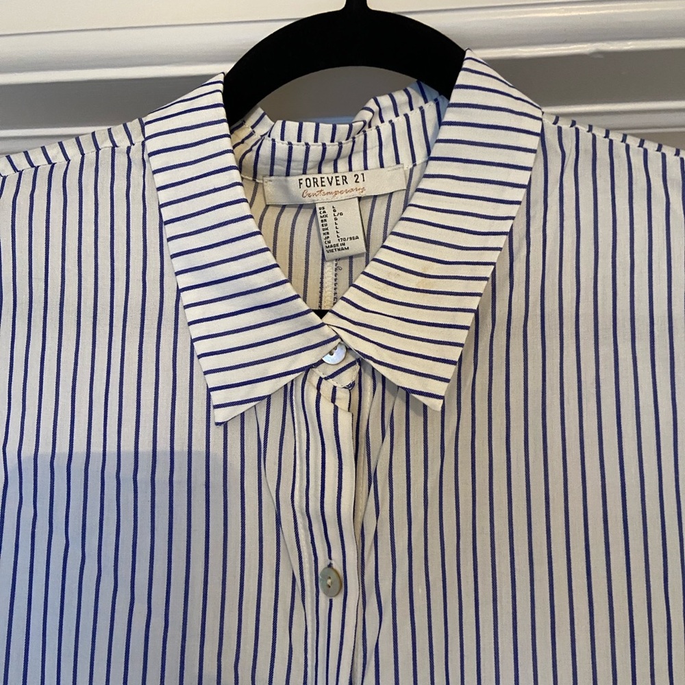 Forever 21 Women’s White and Blue Striped Blouse. Never Worn